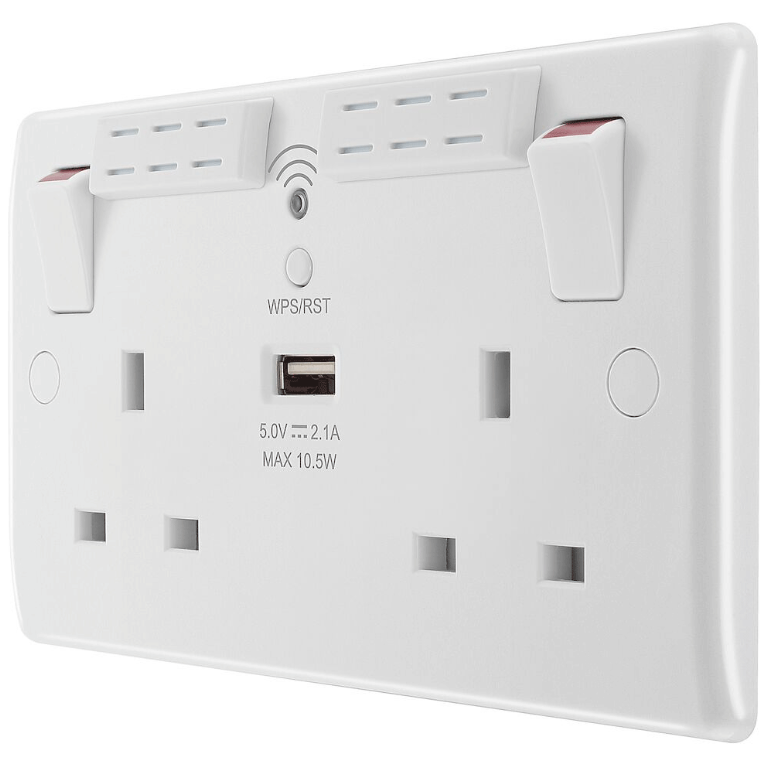 BG 822UWR 2G SWITCHED SOCKET WITH USB AND WIFI EXTENDER