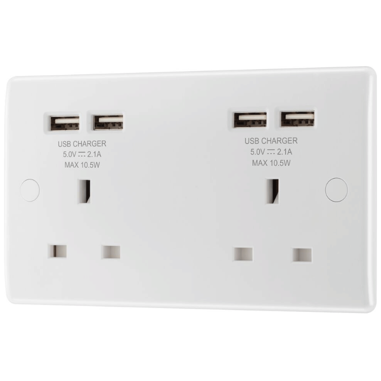 Unswitched Socket 13A 2 Gang 4 x USB A (4.2A)