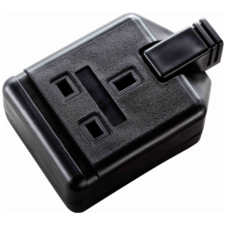Masterplug Trailing Socket 13A Single Black