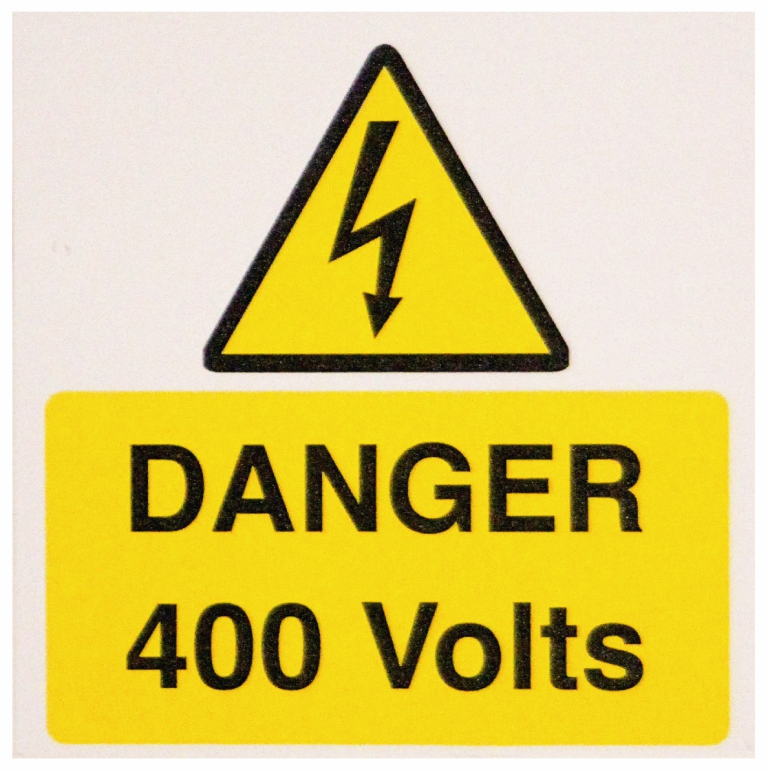 Ind Signs IS2710SA Danger 400V Label Pack of 10