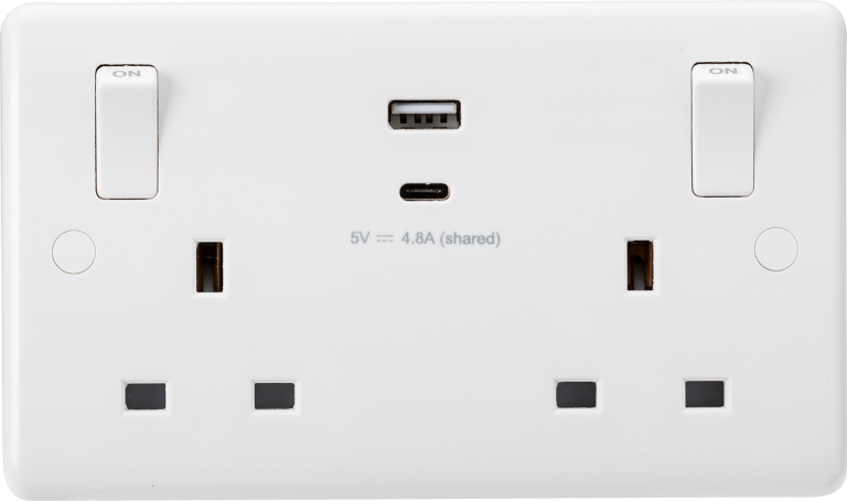 MLA CU9904 2G DP SWITCHED SOCKET OUTLET WITH USB WHITE | ROUND